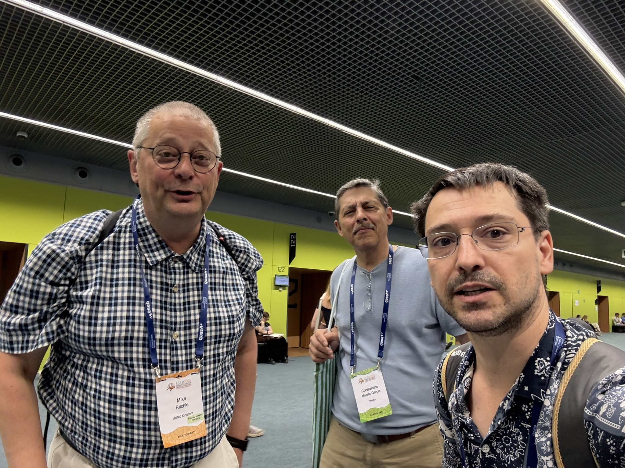 65AD83F9-7A61-453D-BAF2-5E052A4AD9CE_1_102_o