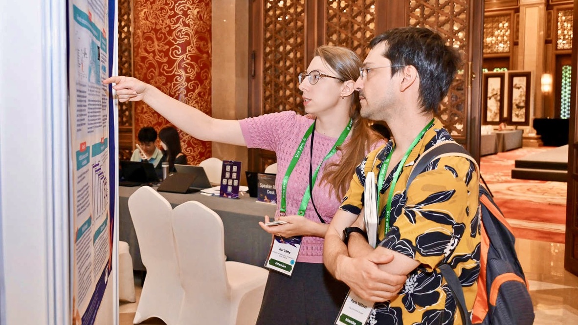 EBC68F9C-1E55-4605-845C-402DB032C0F2_1_105_c